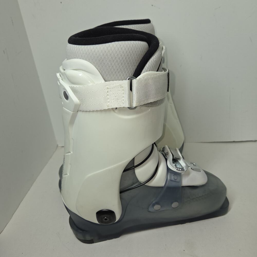 Dalbello Storm Ski Boots Womens Sz 7 White Made in Italy Skiing Snowing Snow - Picture 12 of 16